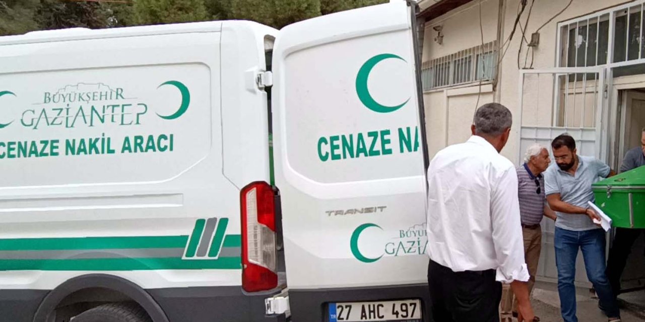 Marketten Çıkıp Evine Giderken Kazada Öldü