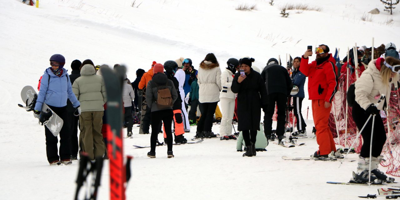 Kartalkaya'da Pistler Doldu