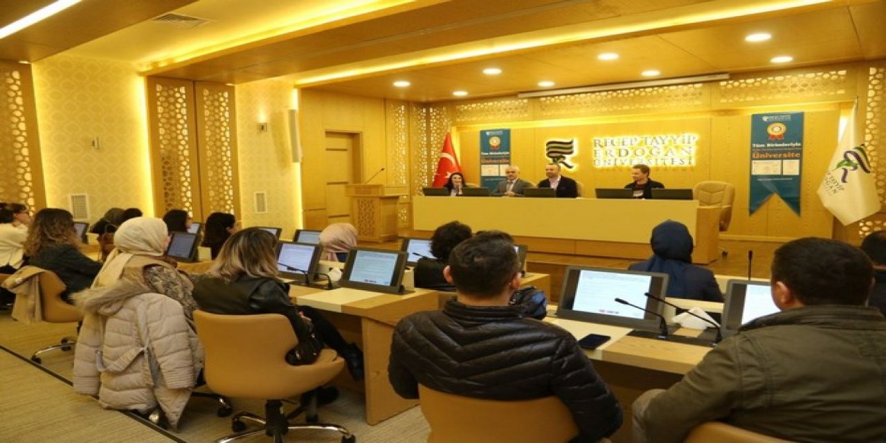 RTEÜ'de Erasmus Toplantısı Yapıldı