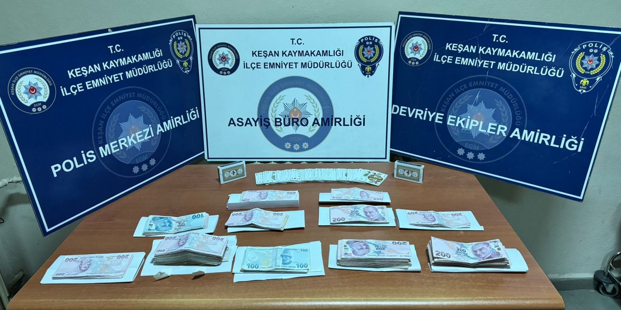 Kumar Oynarken Yakalanan 11 Kişiye 44 Bin 605 Lira Ceza