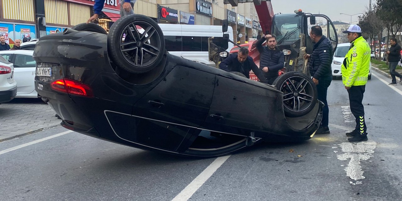 Beylikdüzü'nde 'dur' İhtarına Uymayan Otomobil Takla Attı: Otomobilde Uyuşturucu Ve Silah Ele Geçirildi