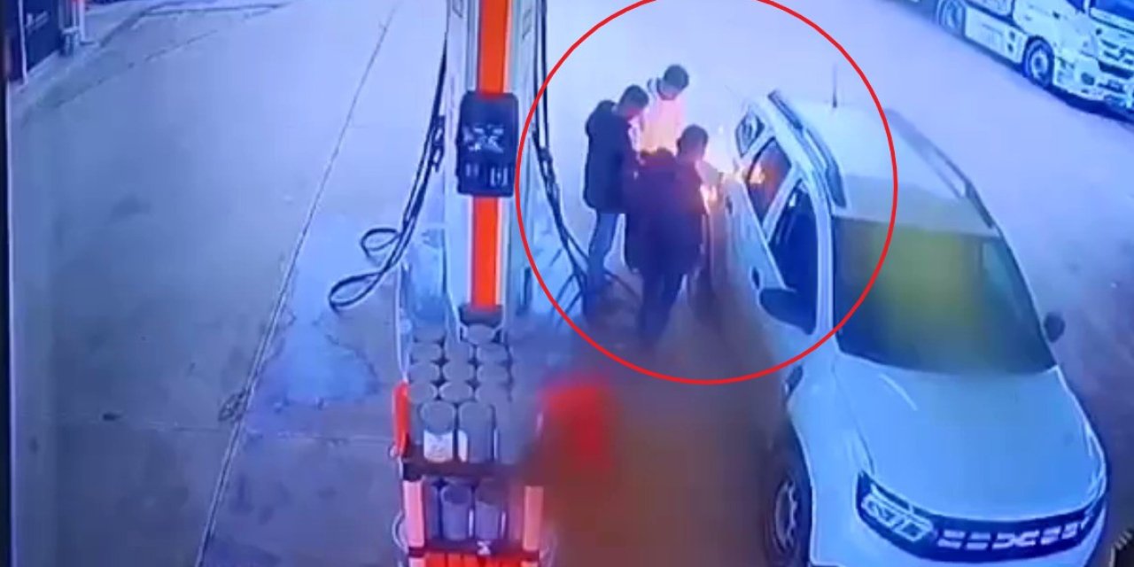 Diyarbakır’da Yakıt Doldurulan Otomobil Alev Aldı; Olay Anı Kamerada