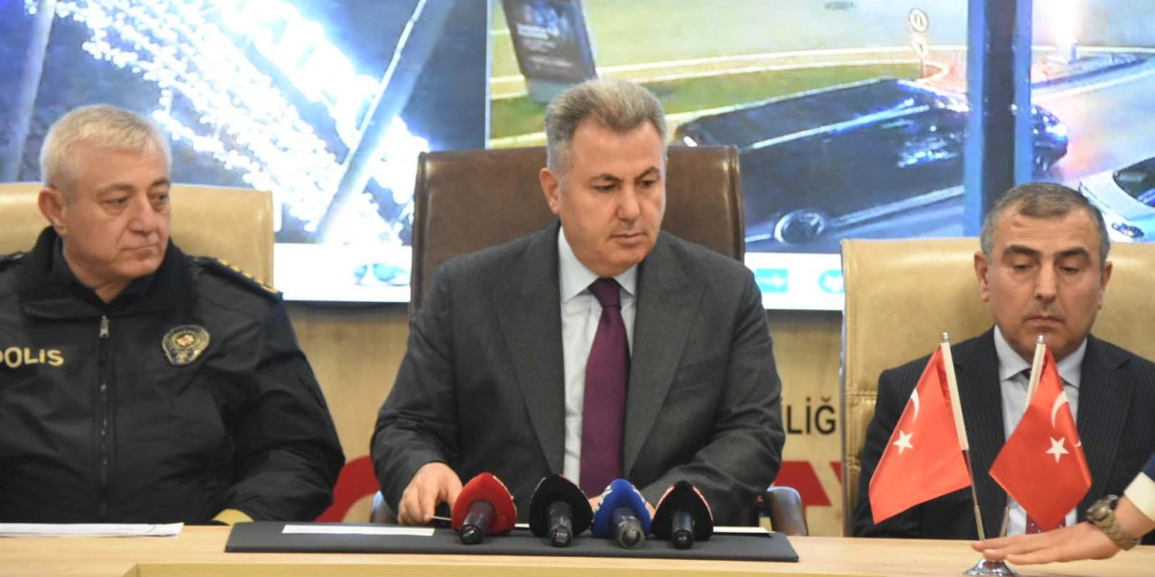 İzmir Valisi Süleyman Elban'dan Yılbaşı Tedbirleri Açıklaması