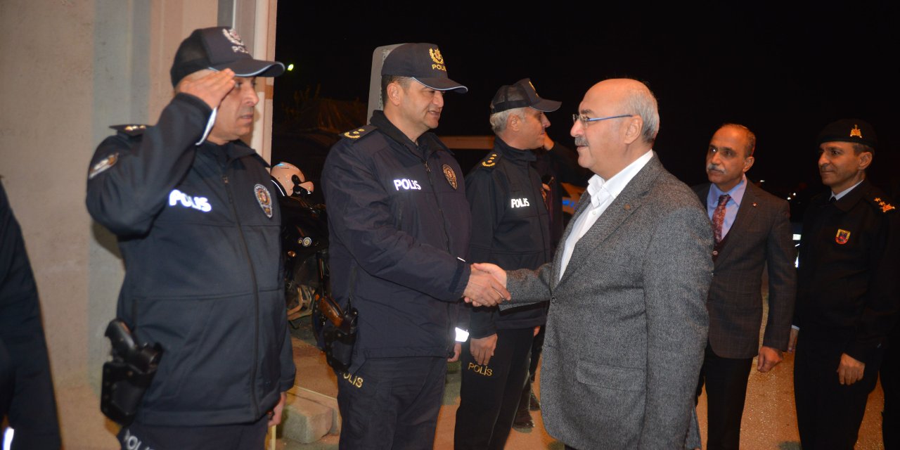 Adana Valisi Köşger: Yılbaşı Gecesi 6 Bin 500 Personel İle Önlem Alıyoruz