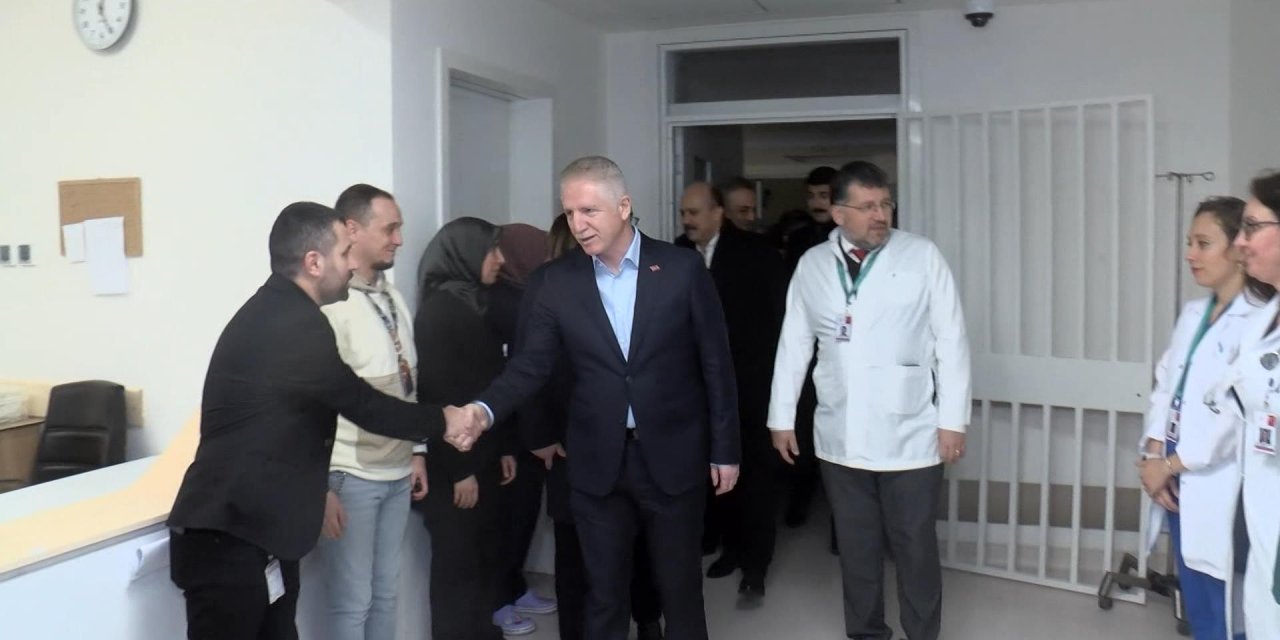 İstanbul Valisi Gül'den Yeni Yılın İlk Bebeği Kaan'a Ziyaret