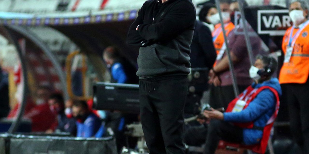 Sergen Yalçın Ve Ekibi Yarın Antalya'da