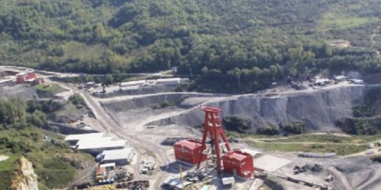 Maden Ocağında Vagonların Arasına Sıkışan İşçi, Kurtarılamadı