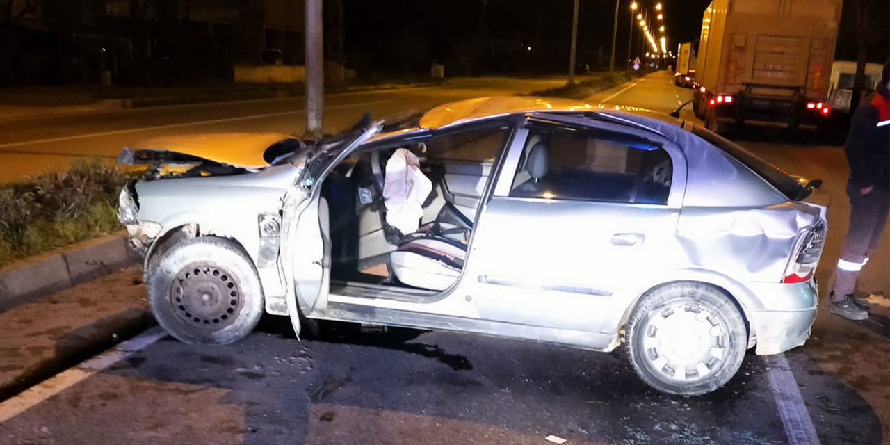 Samsun'da devrilen otomobilin sürücüsü hayatını kaybetti