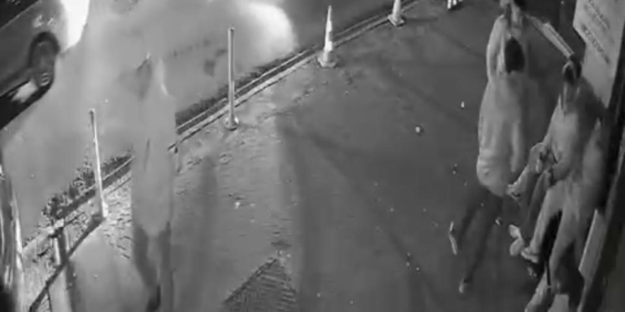 Ümraniye'de Aracı Tartıştığı Kişilerin Üzerine Sürdü; Olayın Öncesine Ait Yeni Görüntüler Ortaya Çıktı