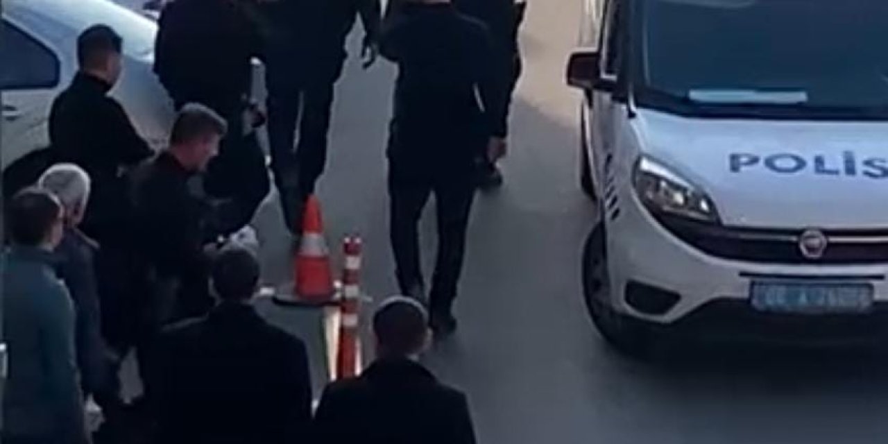 Anıtkabir'de 'Şeriat' Sloganına Tutuklama