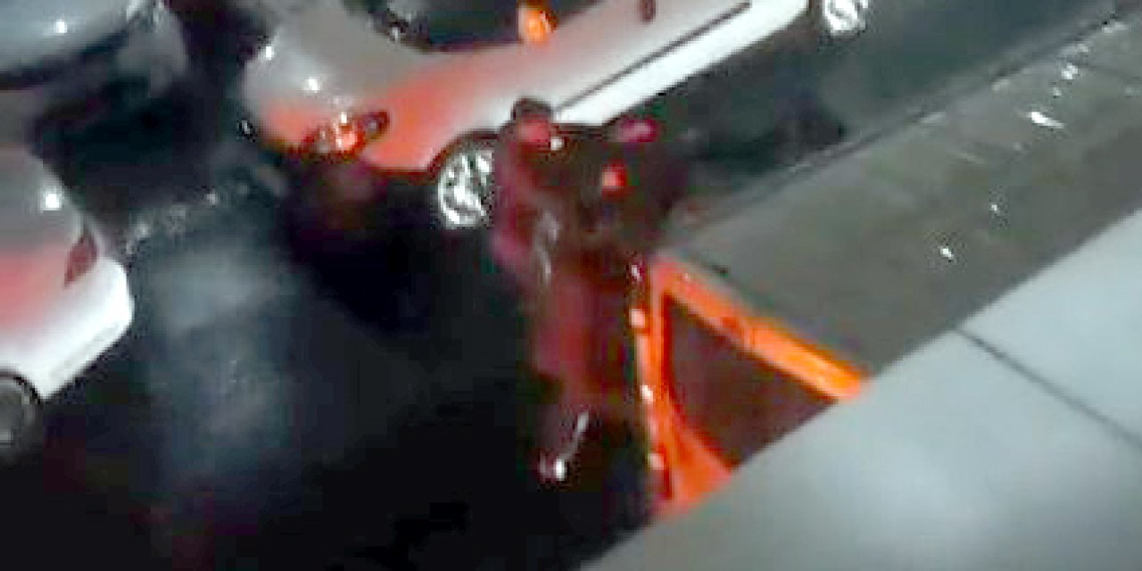 Avcılar'da Sokak Ortasında Silahlı Kavga Kamerada