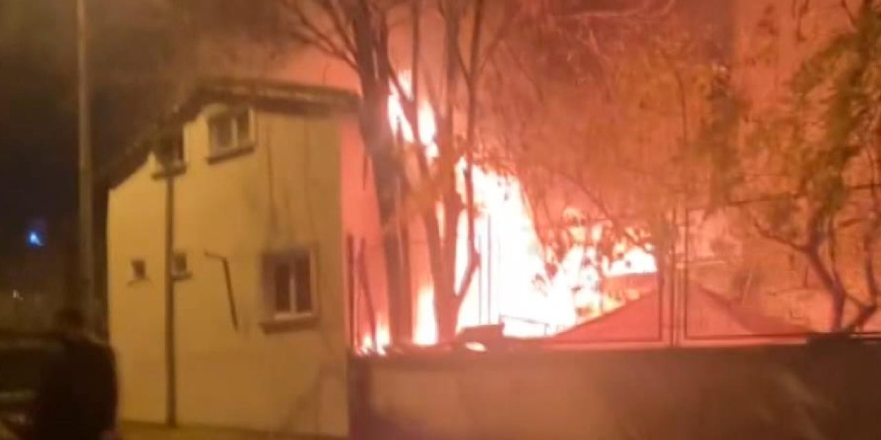 Sultanbeyli'de Yatılı Kur'an Kursunda Yangın