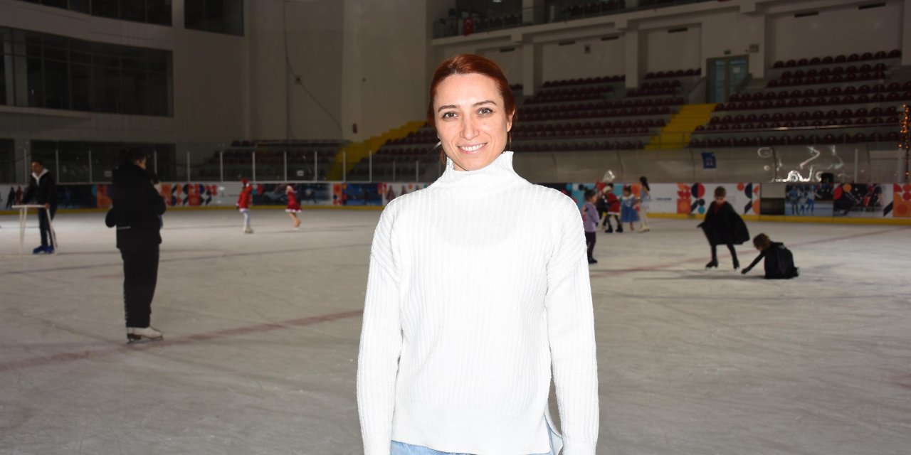 İzmir'in Buzda Parlayan Yıldızları