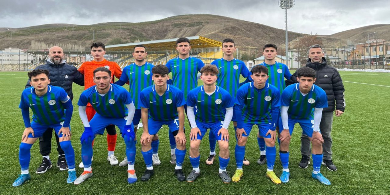 Güneysu Spor Lisesi Futbol Takımı Bayburt’tan şampiyonlukla Döndü