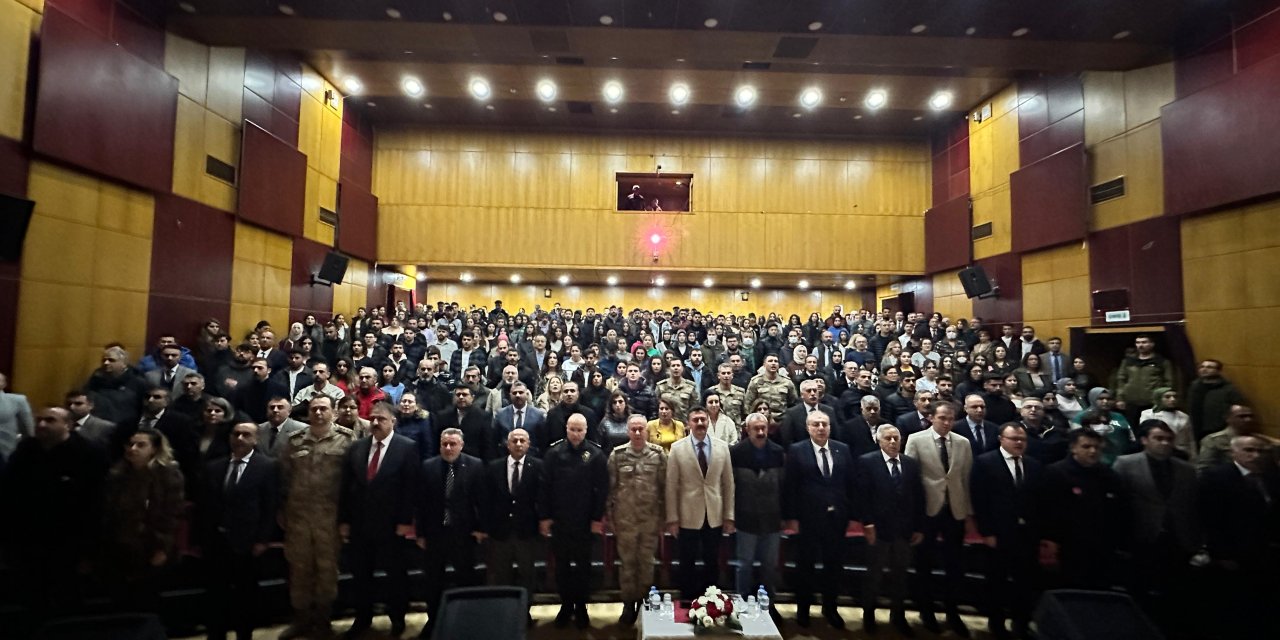 İki Fay Hattının Kesiştiği Tunceli'de 'Deprem Dirençliği' Paneli