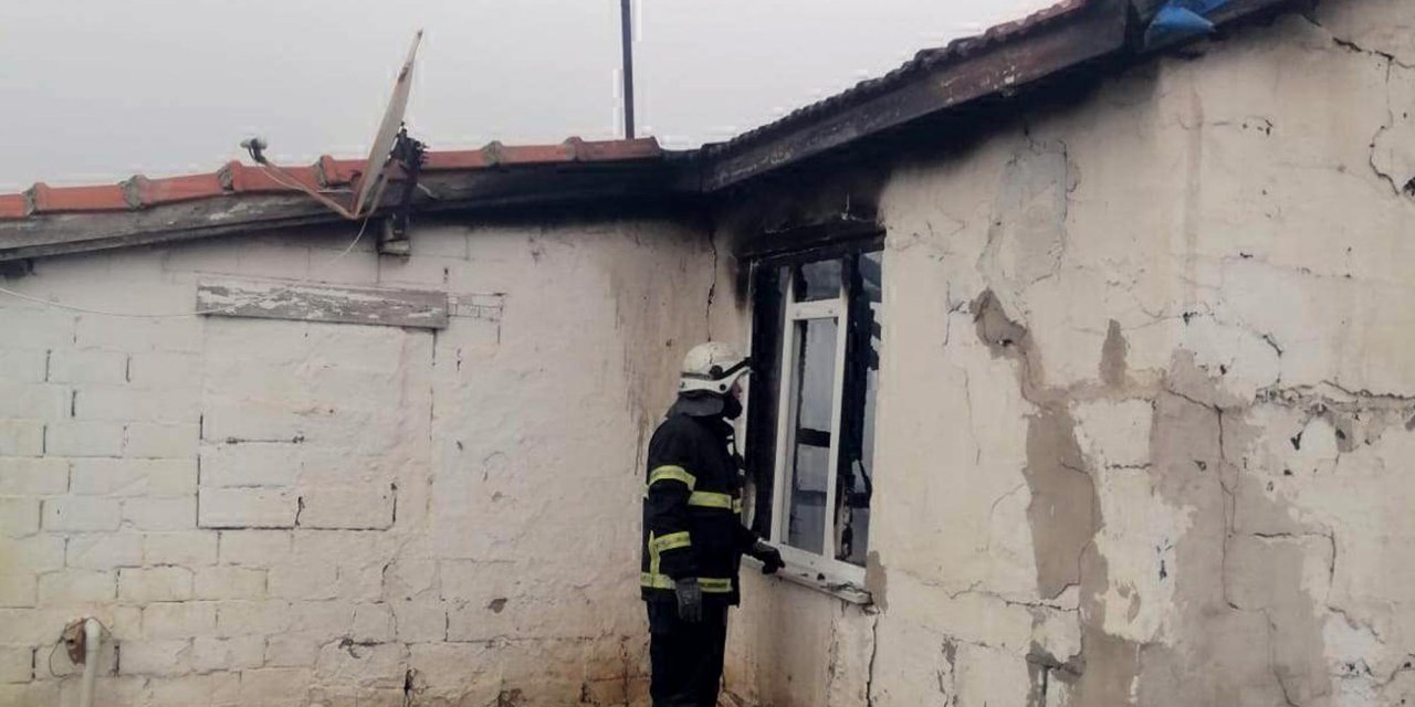 Tekirdağ'da, Evde Çıkan Yangında Alevlerin Arasında Kalıp Öldü