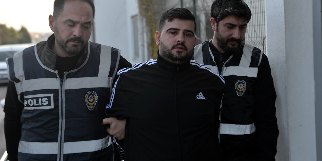 Şüpheli, Polisi Görünce Pencereden Atladı