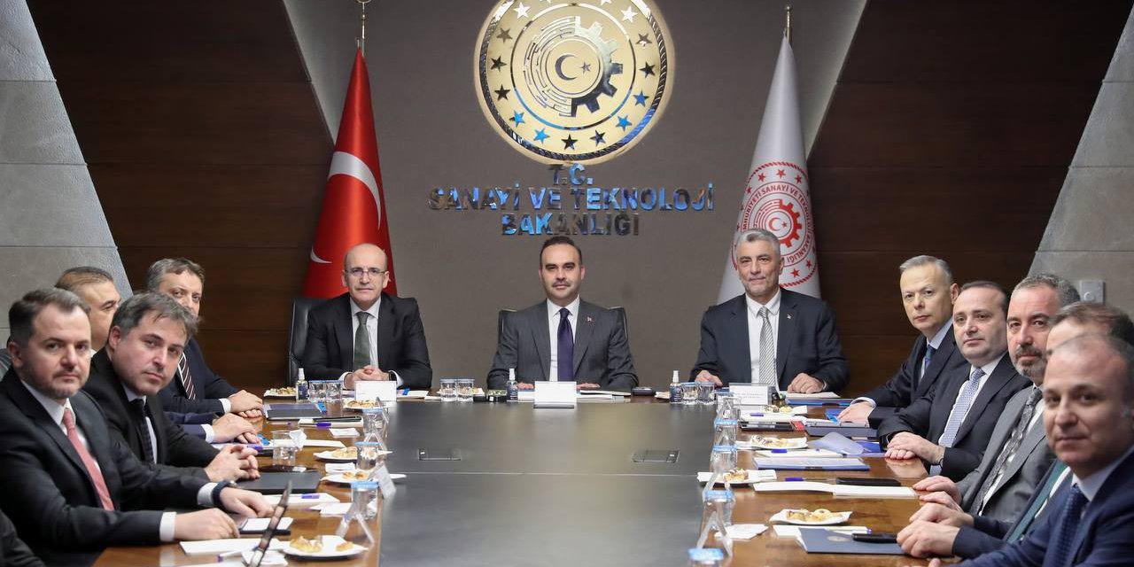 Bakan Kacır: Otomotivde İhracatımız Yüzde 13 Arttı