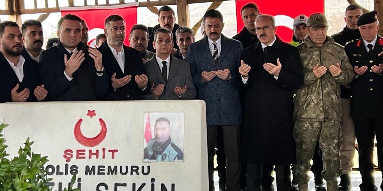Şehit Polis Memuru Fethi Sekin, Mezarı Başında Anıldı