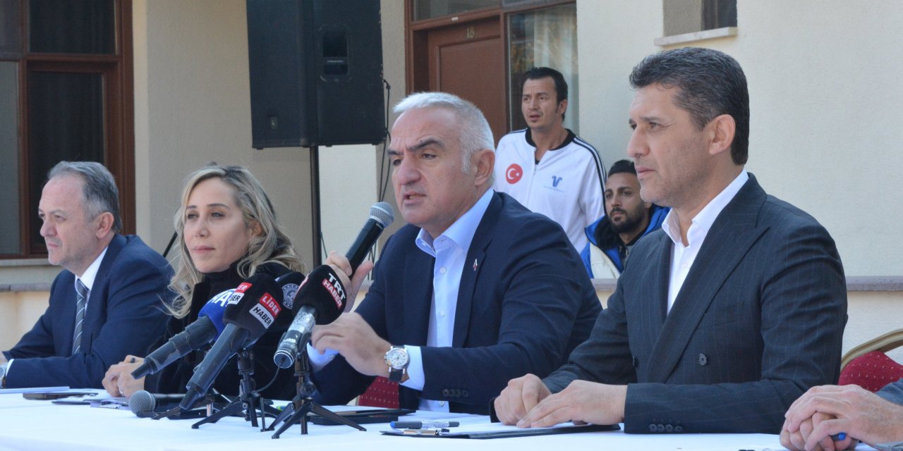 Bakan Ersoy: Antalya Rekor Kırmaya Devam Edecek