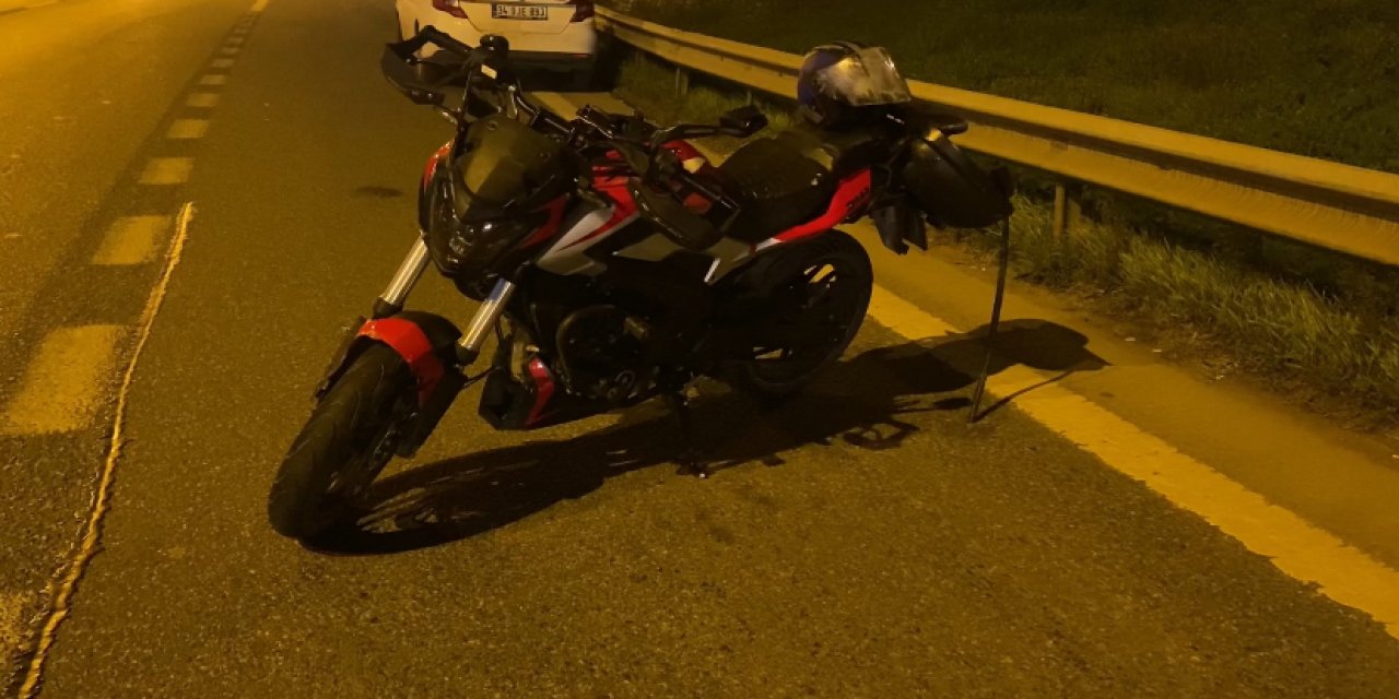 Maltepe D-100'de, Devrilen Motosikletin Sürücüsü Ağır Yaralandı