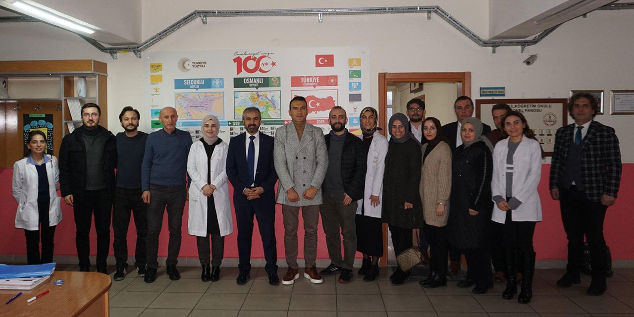 Rize İl Milli Eğitim Müdürü Tüfekçi’den Süper Lig Hakemliğine Yükselen Okul Müdürü Muhammet Ali Metoğlu’na Tebrik Ziyareti