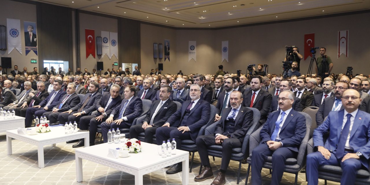 Bakan Işıkhan: Kamu Personel Rejiminde Yükseliş Dönemindeyiz