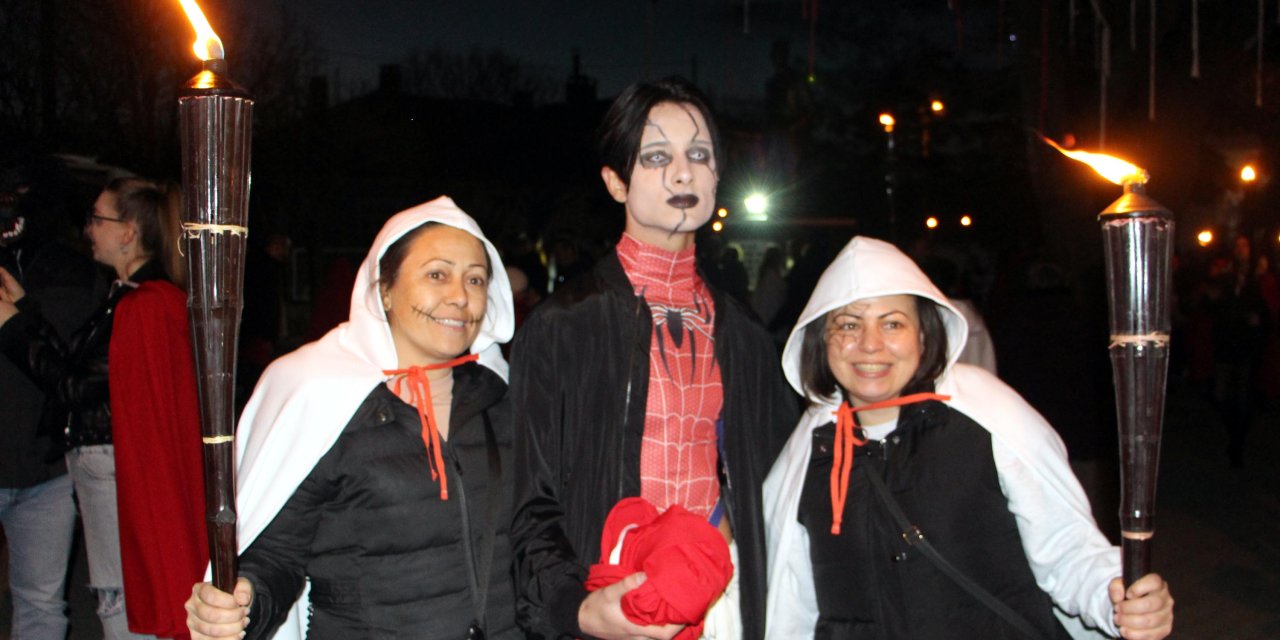 Bin Yıllık Balkan Geleneği 'Koleda', Kırklareli'de Renkli Görüntüler Oluşturdu