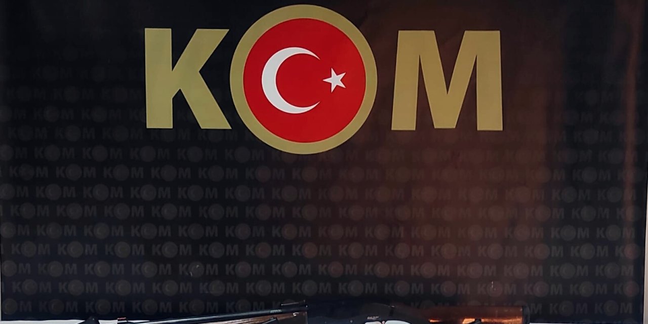 İzmir'de Silah Kaçakçılığı Operasyonunda 1 Tutuklama
