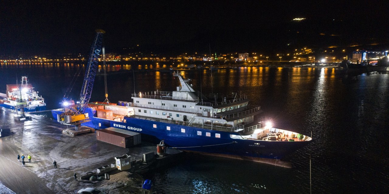 Mısır’da yolcu gemisi battı: 1 ölü, 1 kayıp