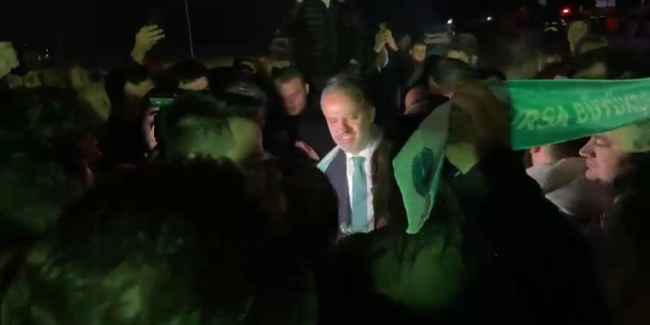 Bursa'dan Yeniden Aday Gösterilen Başkan Aktaş'a Coşkulu Karşılama
