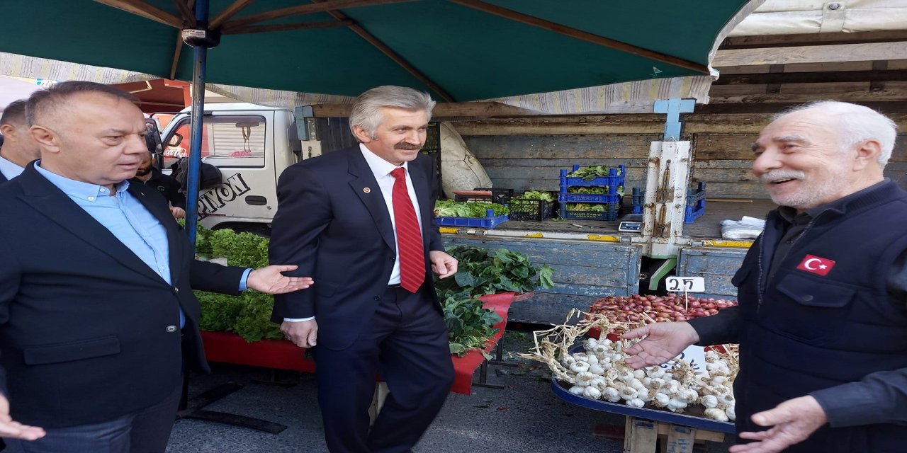 Rize'de Millet İttifakı Milletvekili Adayları Pazar Yerini Ziyaret Ettiler