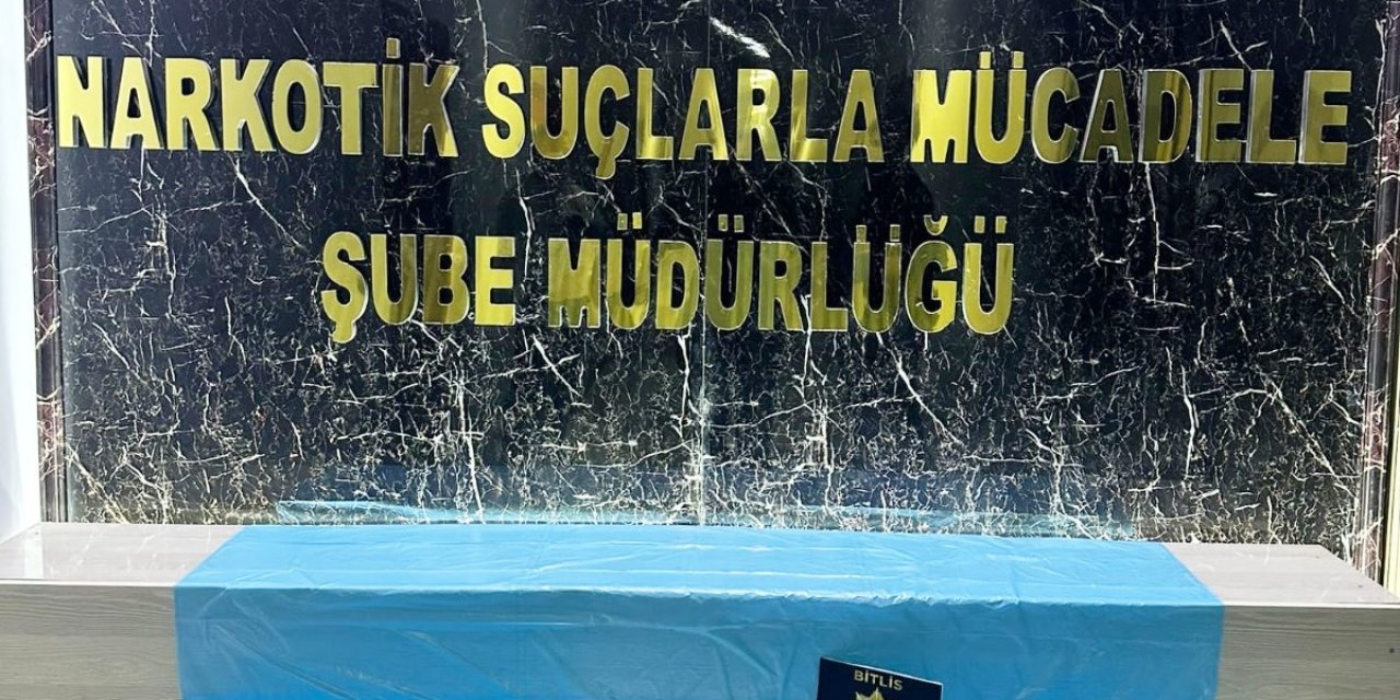 Yabancı Uyruklu Yolcunun Midesindeki Uyuşturucu Röntgenle Tespit Edildi