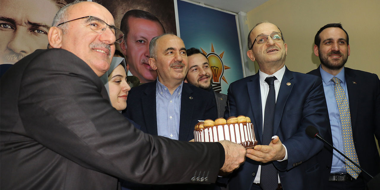 2. Kez AK Parti Rize Belediye Başkan Adayı Gösterilen Rahmi Metin, Rize'ye Geldi