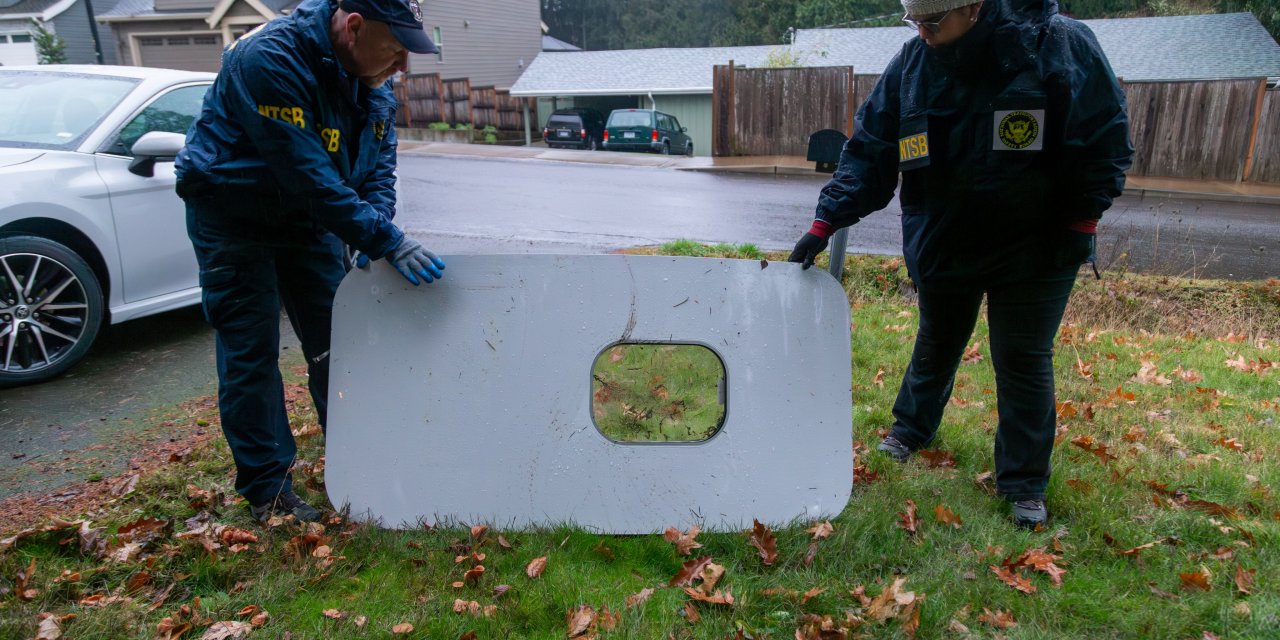 Abd'de Gövdesinden Parça Kopan Uçağın Teftiş Görüntüleri