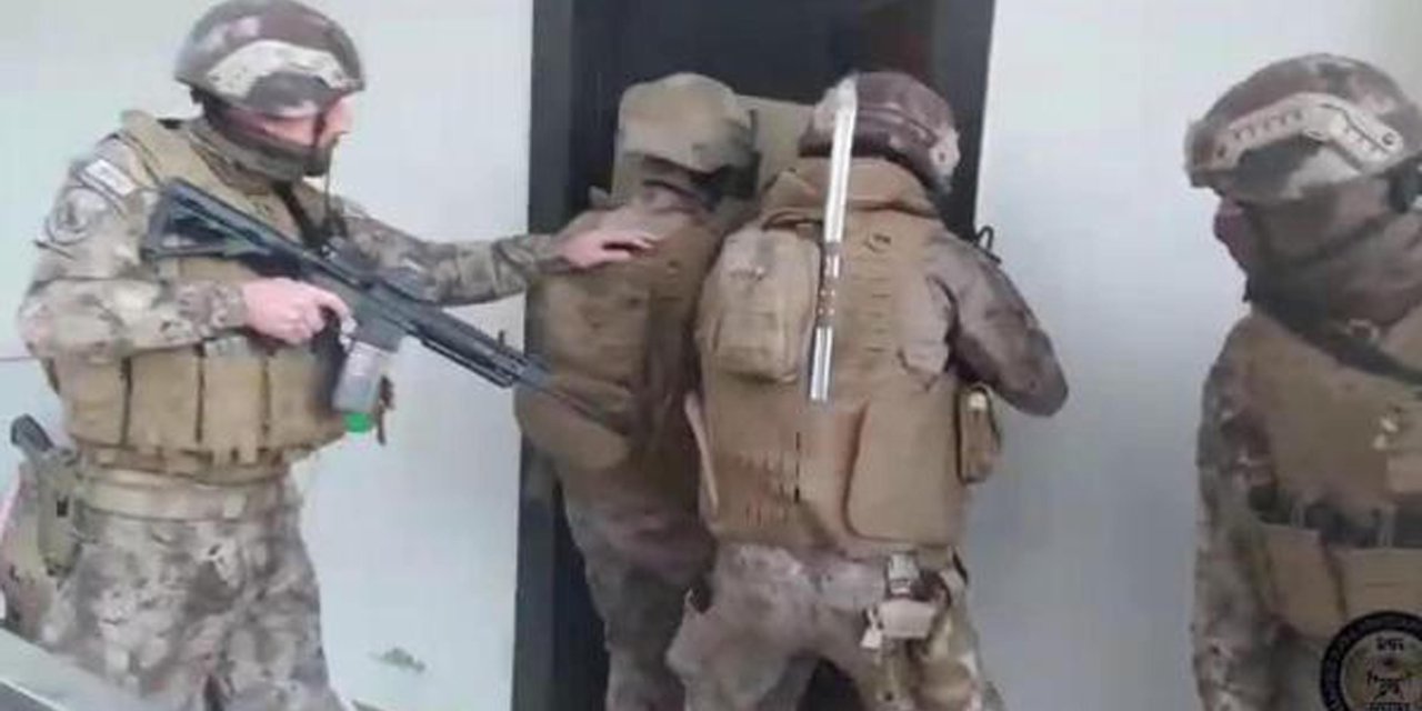 Kuşadası'nda Yakalanan Fetö/pdy Şüphelisi Tutuklandı