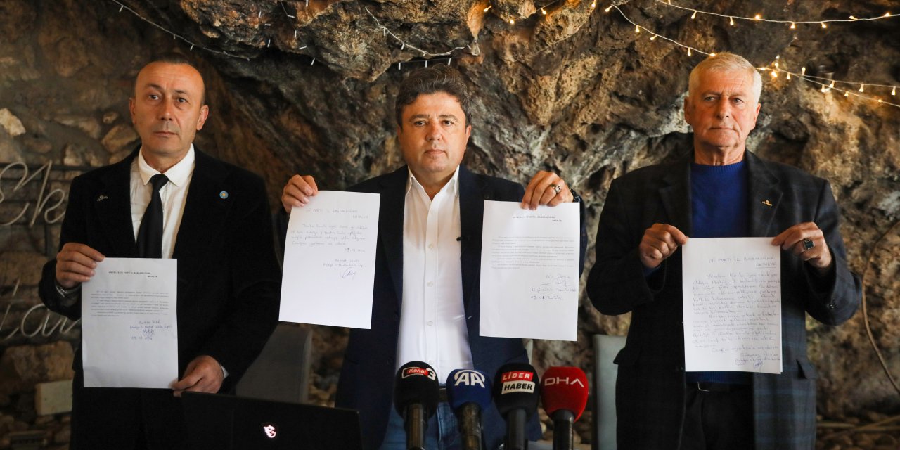 İyi Parti Antalya Yönetiminde 6 İstifa