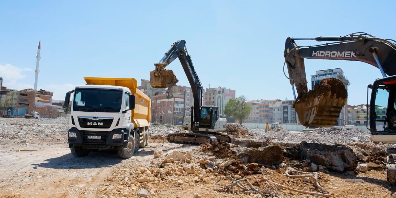 Özhaseki: Malatya'da Konut Ve İş Yerlerini En Kısa Zamanda Teslim Edeceğiz