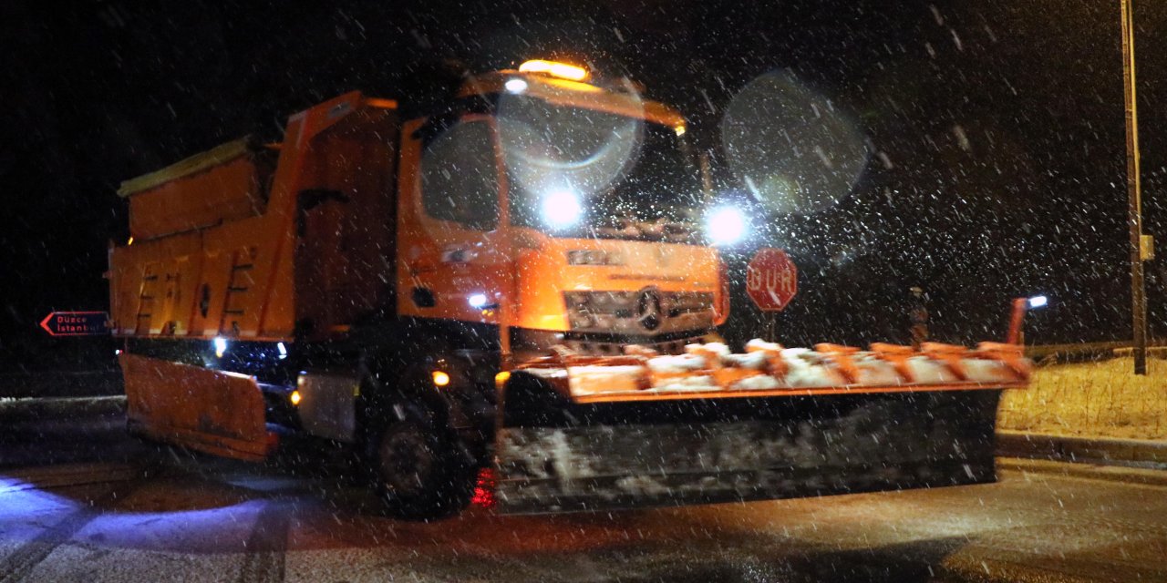 Bolu Dağı'nda Kar Yağışı Başladı