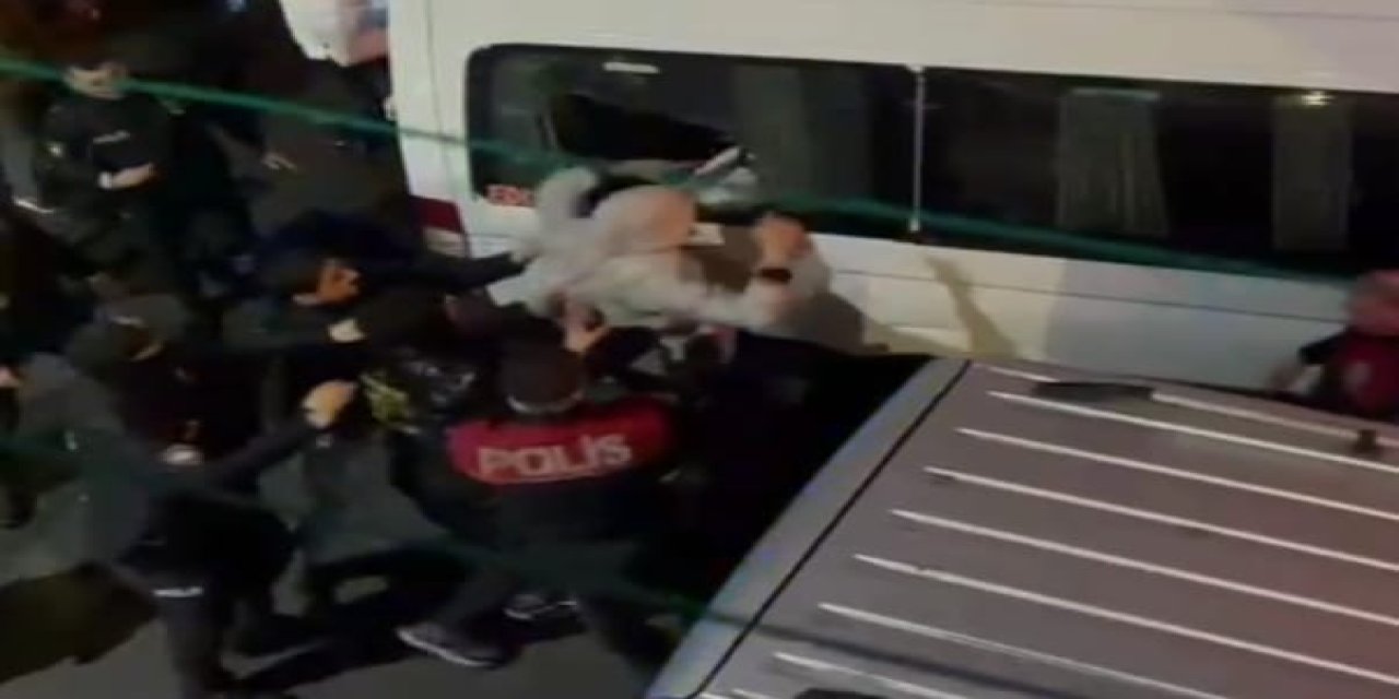 Sultangazi'de Okul Servisinin Çarptığı 5 Yaşındaki Çocuk Öldü