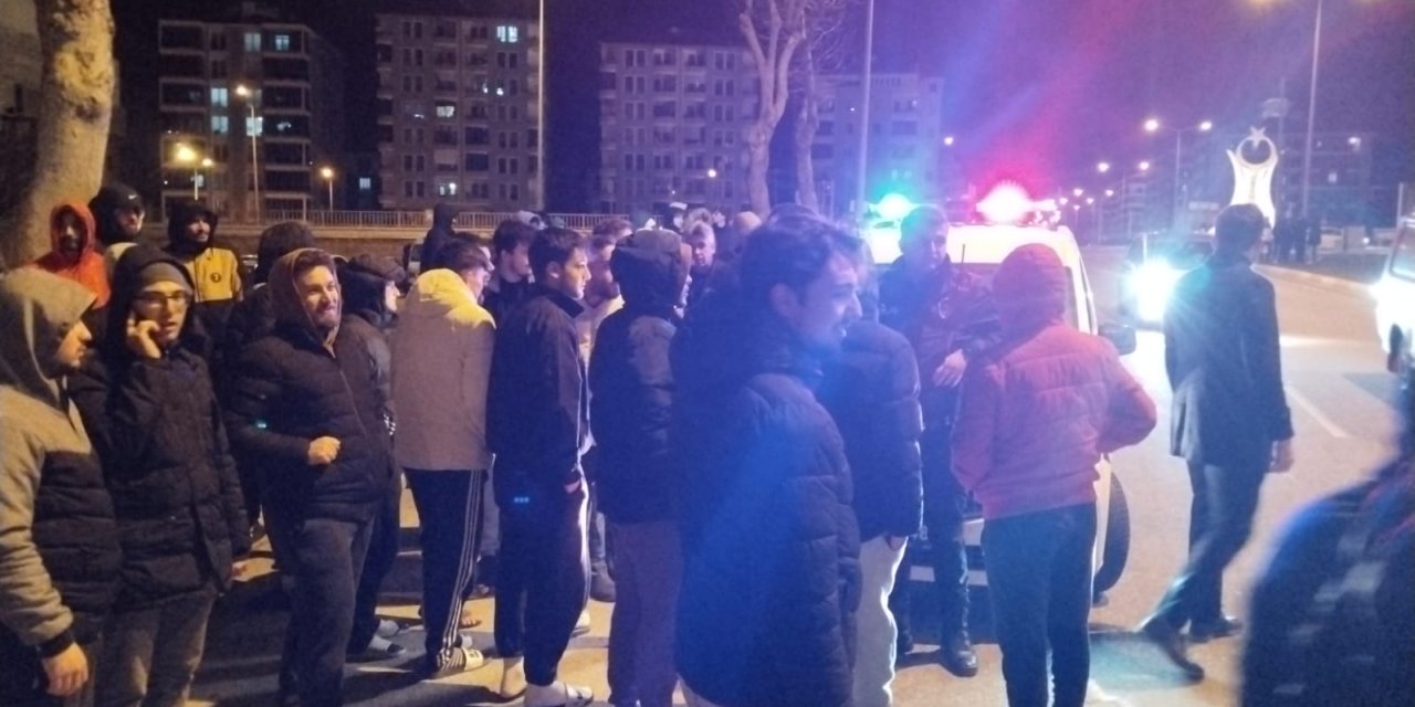 Çorum Gece Yarısı 4.2'lik Depremle Sallandı