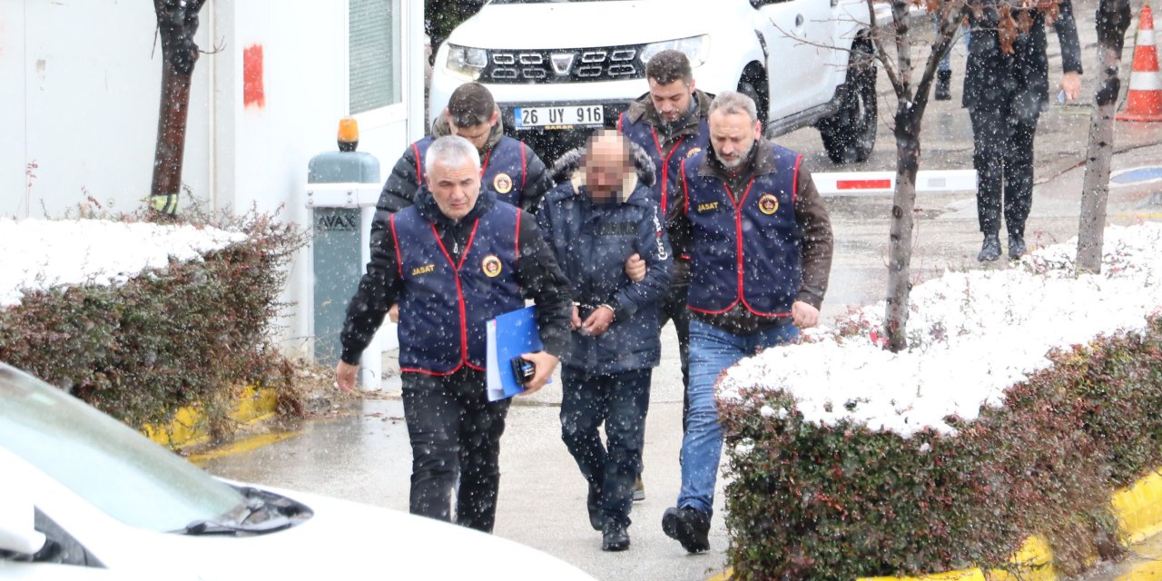 Kaybolduktan 25 Gün Sonra Parçalara Ayrılmış Cesedi Bulunmuştu; Şüpheli Kardeşi Adliyede