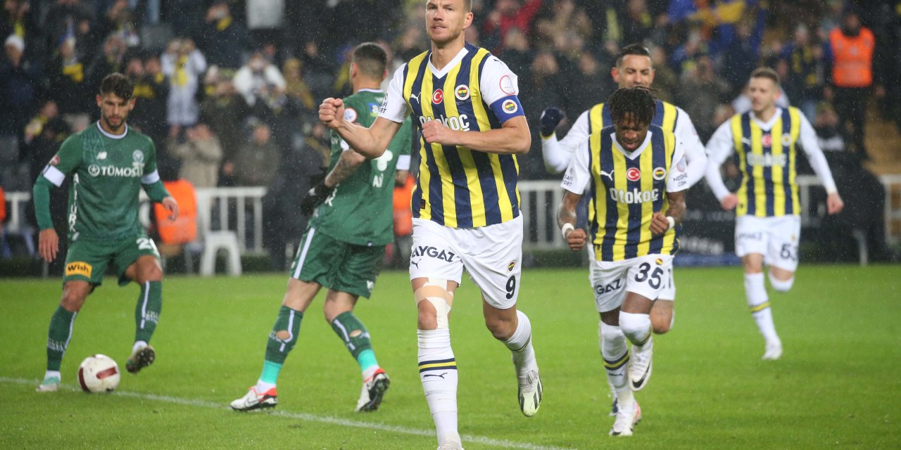 Edin Dzeko'dan 29 Dakikada Hat-trick