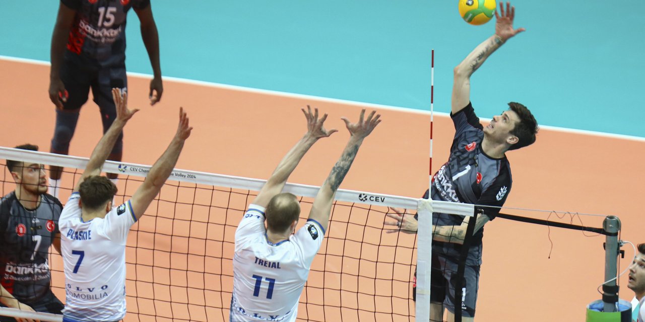 Ziraat Bankkart - Knack Roeselare: 3-2