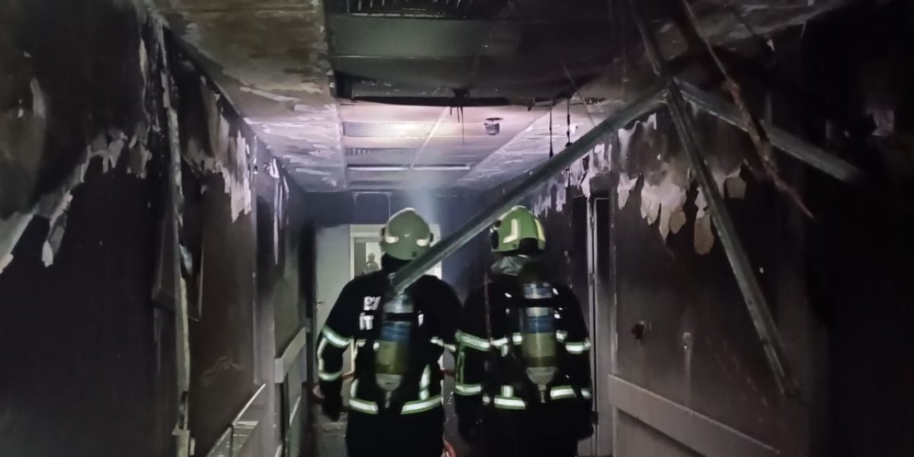 Psikiyatri Hastası Kaldığı Odayı Ateşe Verdi, 20 Hasta Tahliye Edildi