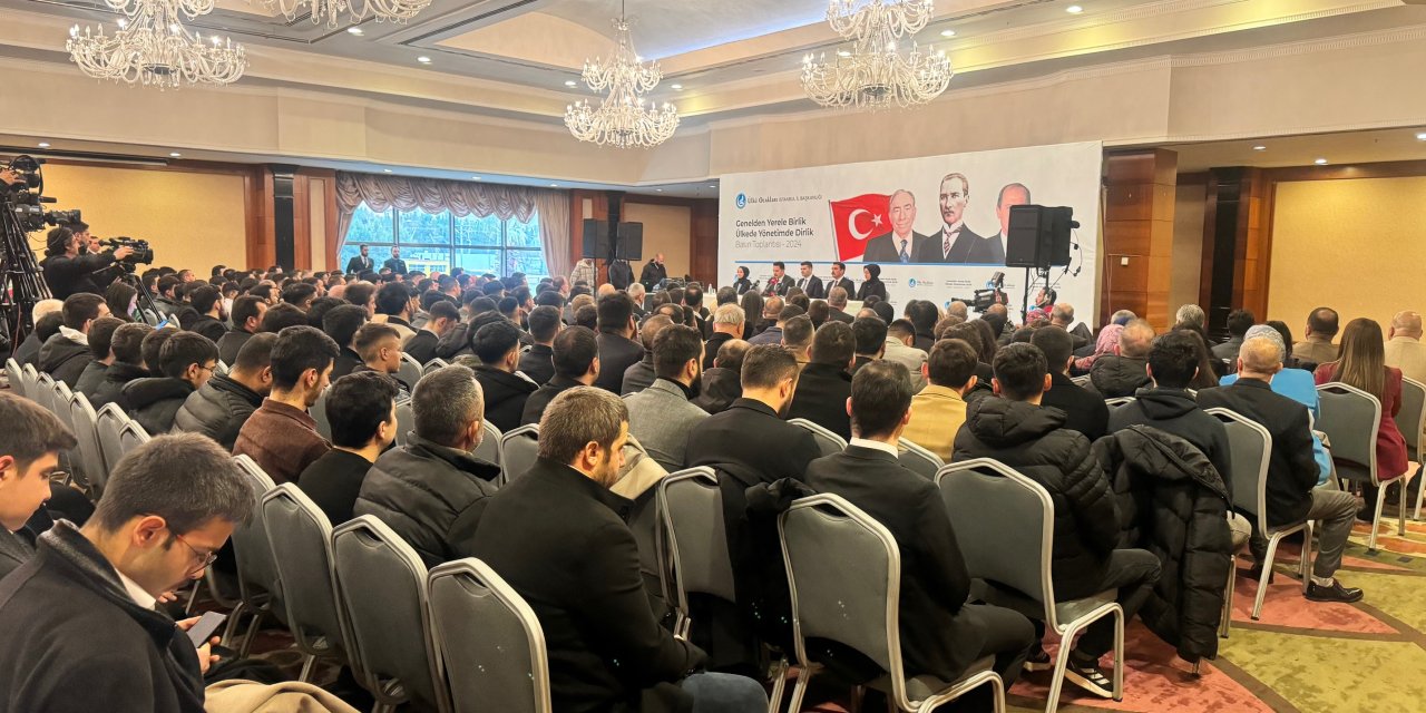 Ülkü Ocaklarından İbb Başkan Adayı Kurum'a Destek