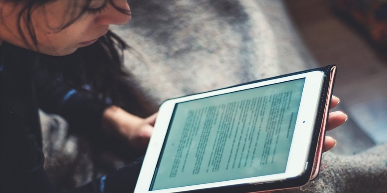 Depremden etkilenen üniversite öğrencileri ve öğretim elemanlarına internet desteği