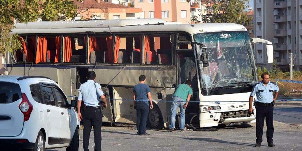 İzmir Ve Bursa'da Cezaevi Araçlarına Saldırıda, Sanığa 4’ü Ağırlaştırılmış, 37 Müebbet Talebi