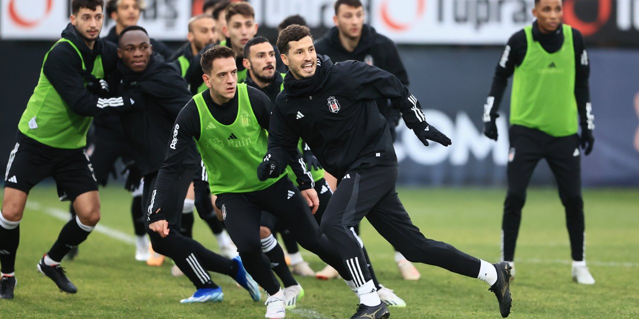 Beşiktaş, Kondisyon Ve Taktik Çalıştı