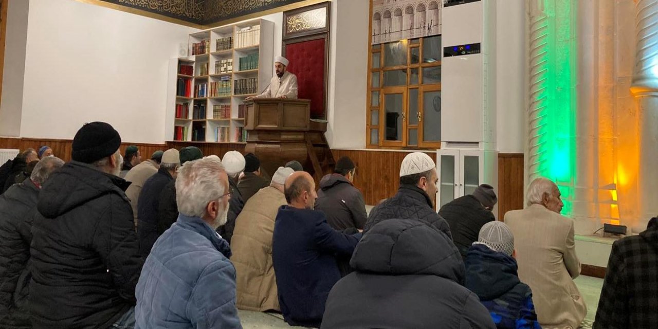 Rize'de Regaip Gecesi Dualarla İdrak Edildi